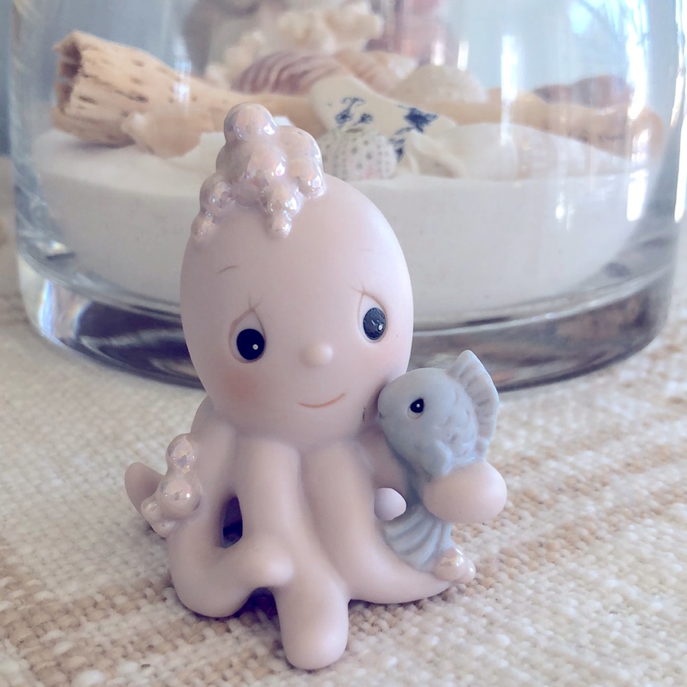 PRECIOUS MOMENTS I ONLY HAVE ARMS FOR YOU OCTOPUS VINTAGE 1992